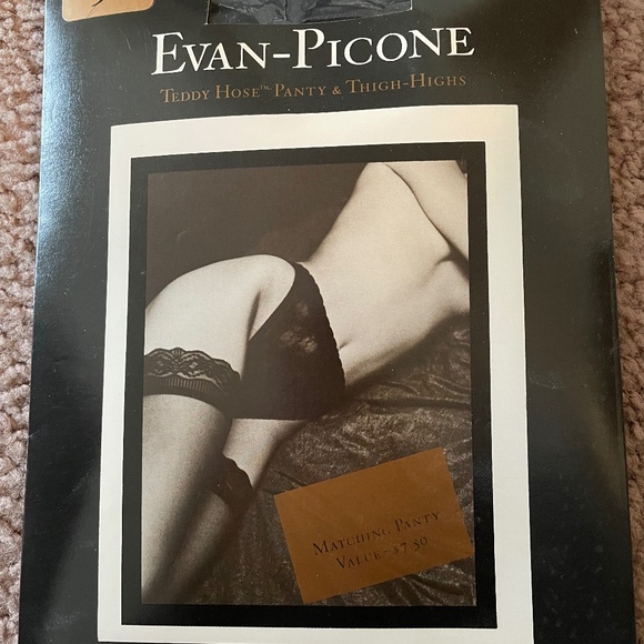 Evan-Picone black panty and thigh high hose combination - Picture 1 of 2
